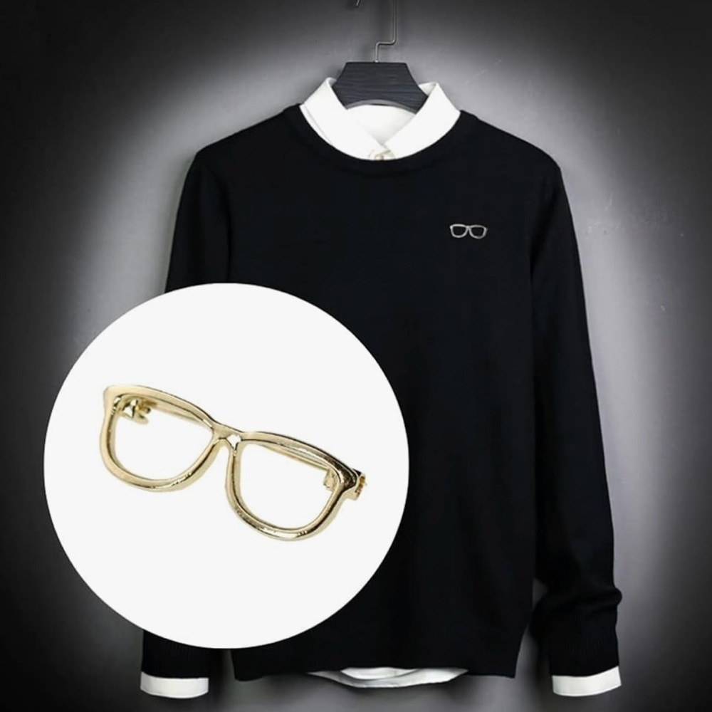 Gold frame glasses brooch